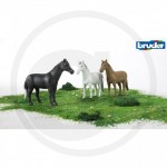 BRUDER - Figurine animaux un Cheval (brun, blanc ou noir)